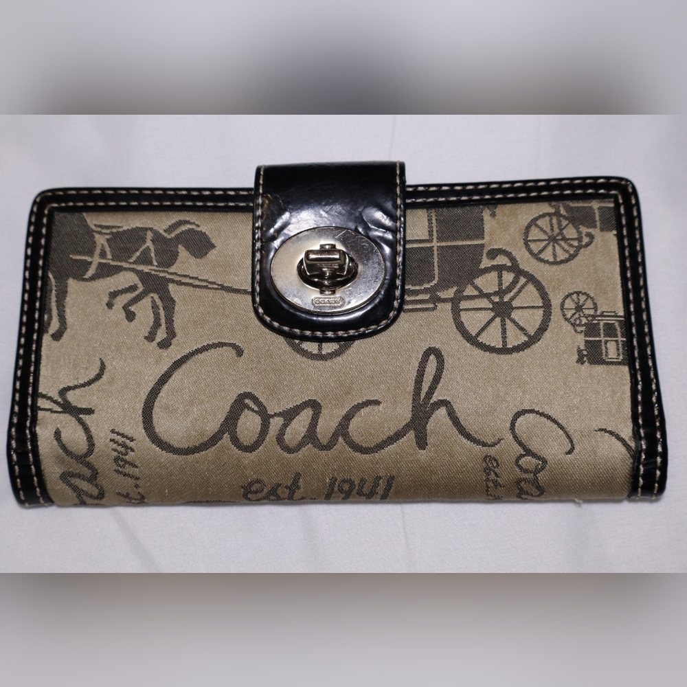 Coach long wallet